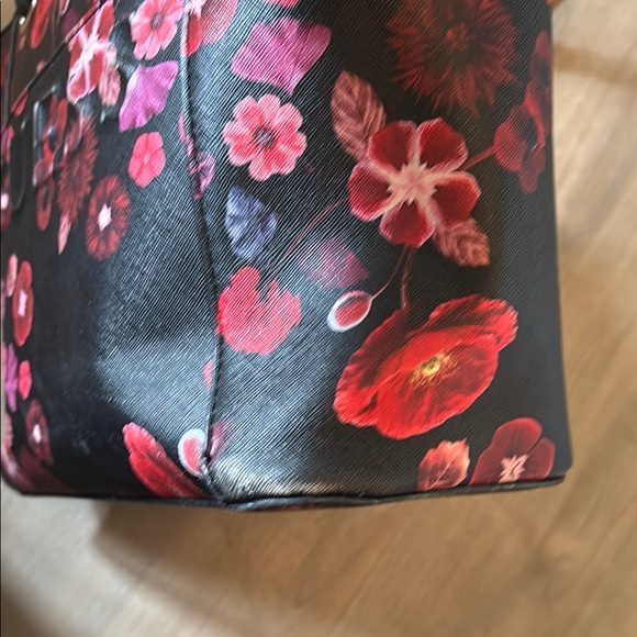 GUESS Black and Red Floral Tote - Picture 5 of 8